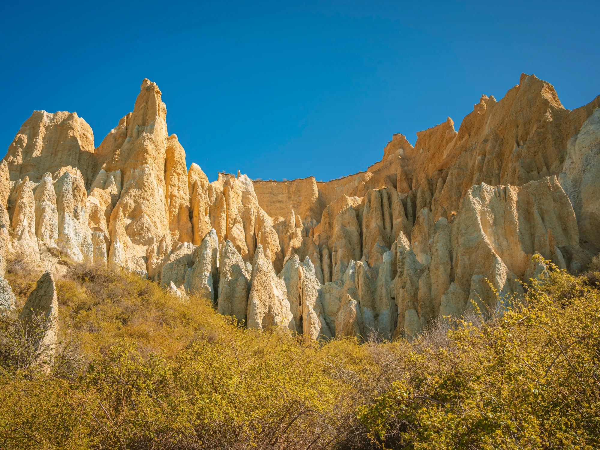 Wide view of the Clay Cliffs formations