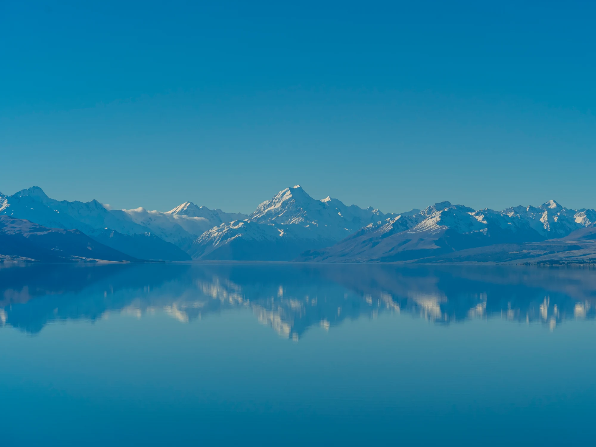 Lake Pukaki mirroring the Aoraki / Mt Cook range